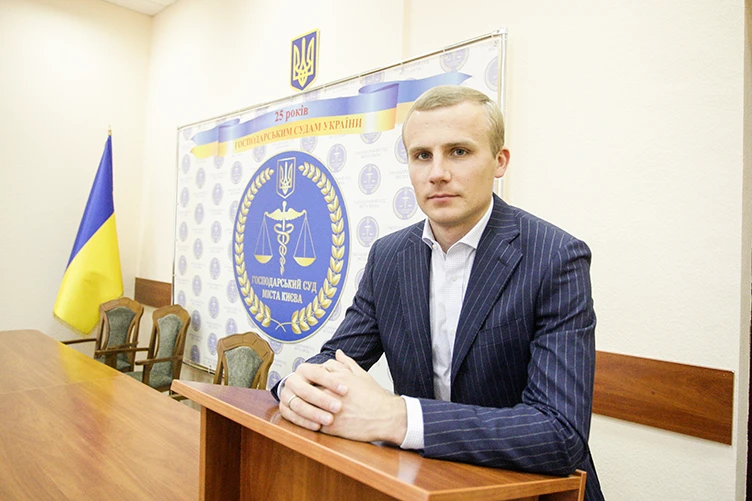 “Чому суддя з такою репутацією досі залишається на посаді?”, – політолог закликав НАБУ перевірити суддю Господарського суду Романа Бойка